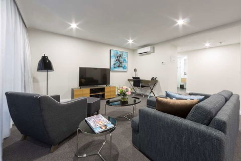 Avenue Hotel Canberra - Grafton Accommodation 9