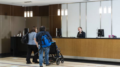 Crowne Plaza Canberra - Grafton Accommodation 3