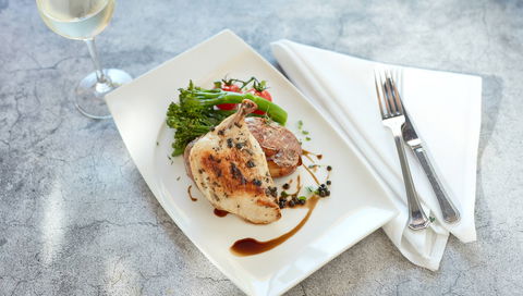 Crowne Plaza Canberra - Grafton Accommodation 11