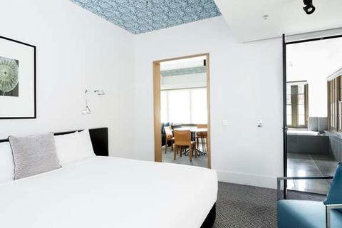 Peppers Gallery Hotel, Canberra - Grafton Accommodation 12