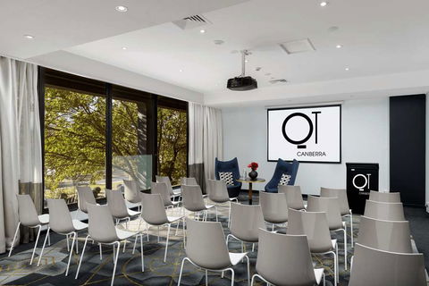 QT Canberra - Grafton Accommodation 7