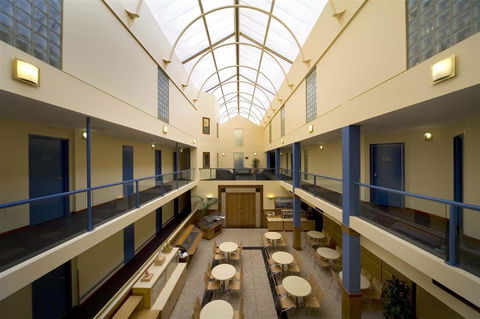 Capital Executive Apt Hotel Canberra - Grafton Accommodation 1