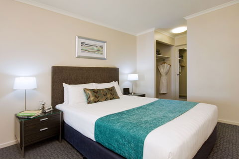 Pacific Suites Canberra - Grafton Accommodation 4