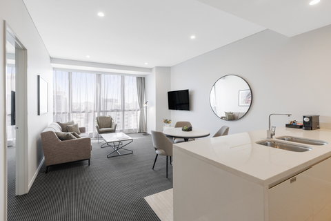 Meriton Suites Herschel Street, Brisbane - Grafton Accommodation 11
