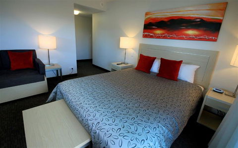 Jephson Hotel - Grafton Accommodation 6