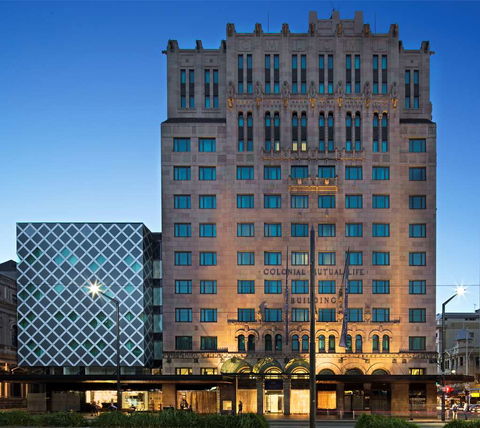 Mayfair Hotel - Grafton Accommodation 0