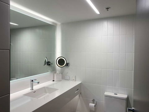 Hilton Adelaide - Grafton Accommodation 4