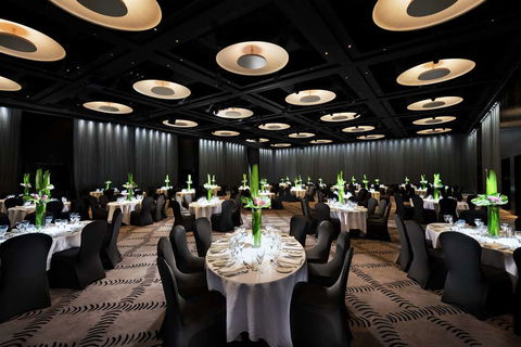 Hilton Adelaide - Grafton Accommodation 8