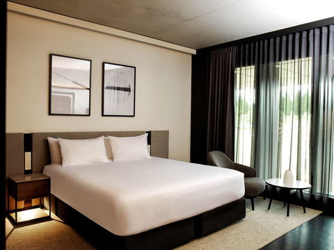 A By Adina Canberra - Grafton Accommodation 7