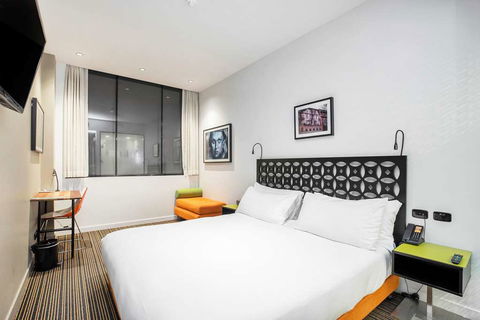The Constance - Grafton Accommodation 12