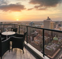 Meriton Suites Pitt Street - Grafton Accommodation