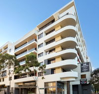 Meriton Suites Waterloo - Grafton Accommodation
