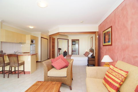 At Waters Edge Resort - Grafton Accommodation 2