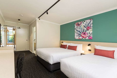 NIghtcap At Balaclava Hotel - Grafton Accommodation 2