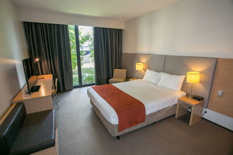 Alpha Hotel Eastern Creek - Grafton Accommodation 2