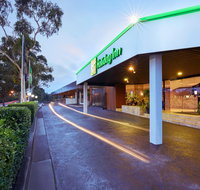 Holiday Inn Warwick Farm - Grafton Accommodation