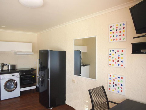 Siesta Central Apartments - Grafton Accommodation 2