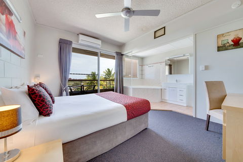 Camelot Motel - Grafton Accommodation 2