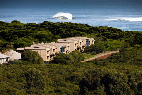 Margarets Beach Resort - Grafton Accommodation 0