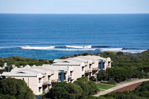 Margarets Beach Resort - Grafton Accommodation 1