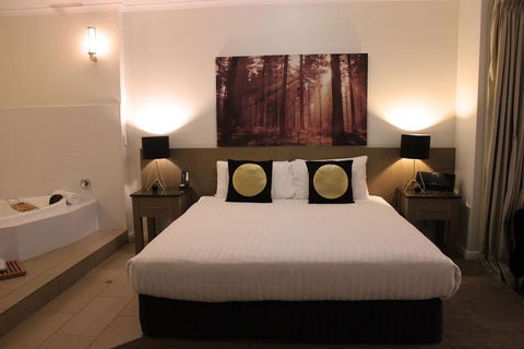 Swan Hill Resort - Grafton Accommodation 6
