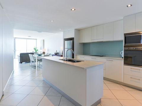 Grand Mercure Apartments Bargara - Grafton Accommodation 4