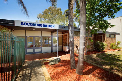 Nightcap at High Flyer Hotel - Grafton Accommodation 1