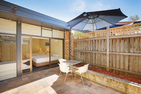 Nightcap at High Flyer Hotel - Grafton Accommodation 8