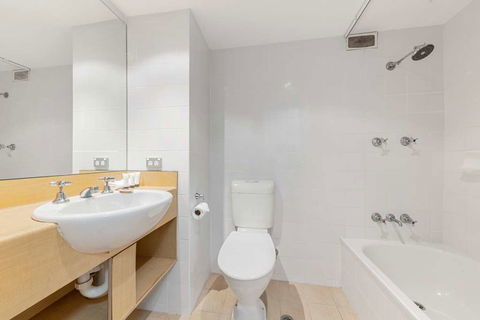 Hotel Frontier Darwin - Grafton Accommodation 9