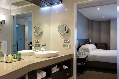 Hilton Darwin - Grafton Accommodation 6