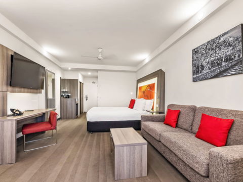 Novotel Darwin Atrium - Grafton Accommodation 5