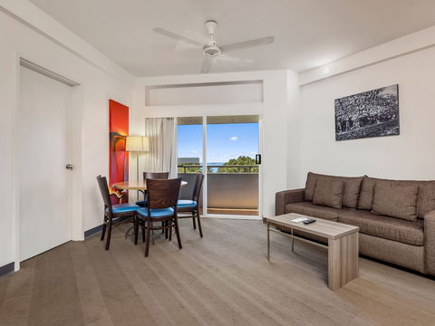 Novotel Darwin Atrium - Grafton Accommodation 6