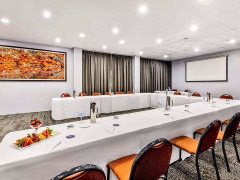 Novotel Darwin Atrium - Grafton Accommodation 10