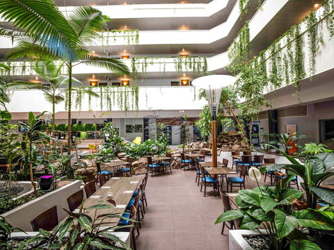 Novotel Darwin Atrium - Grafton Accommodation 12