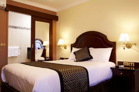 Albury Georgian - Grafton Accommodation 2