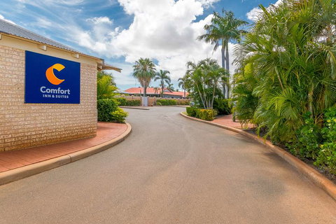 Comfort Inn & Suites Karratha - Grafton Accommodation 2