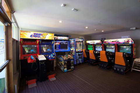 Nightcap at High Flyer Hotel - Grafton Accommodation 2