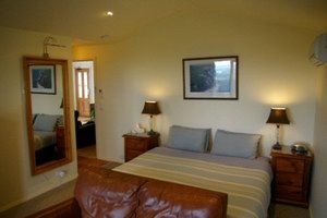 Southern Anchorage Retreat - Grafton Accommodation 1