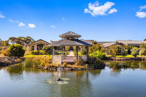 Quality Suites Point Cook Seasons 5 - Grafton Accommodation 0