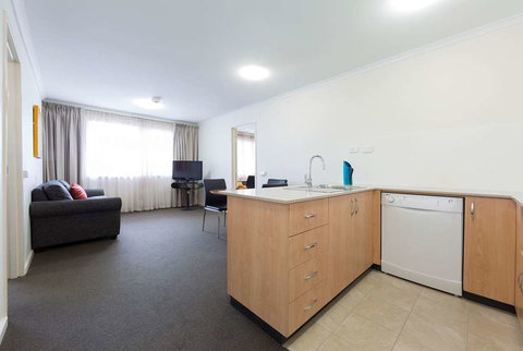 Ramada Encore by Wyndham Belconnen - Grafton Accommodation 2