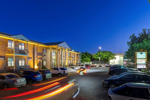 Adelaide Inn - Grafton Accommodation 0