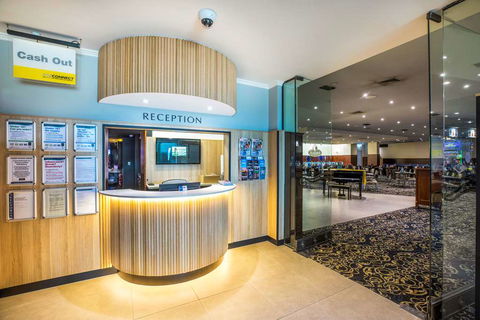 Nightcap At Seaford Hotel - Grafton Accommodation 1