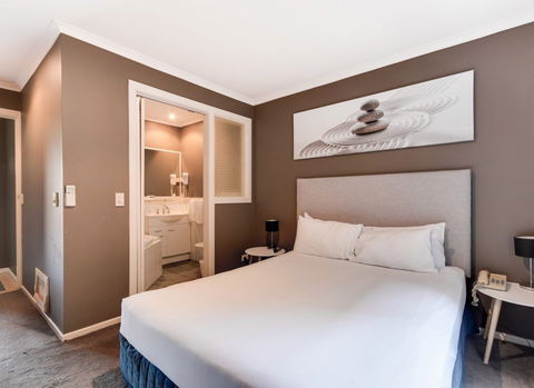 Aqualuna Beach Resort - Grafton Accommodation 1