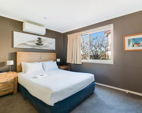 Aqualuna Beach Resort - Grafton Accommodation 2