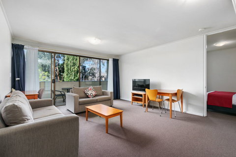 Knox International Hotel - Grafton Accommodation 6