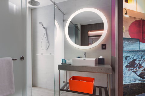 Aloft Perth - Grafton Accommodation 5