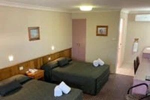 Outback Motel - Grafton Accommodation 9