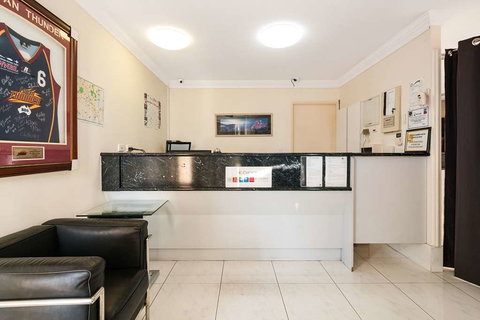 Econo Lodge Waterford - Grafton Accommodation 3