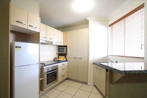 Caloundra Central Apartment Hotel - Grafton Accommodation 17