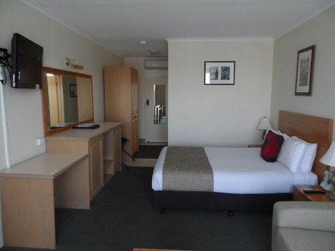 Admiralty Inn - Grafton Accommodation 7